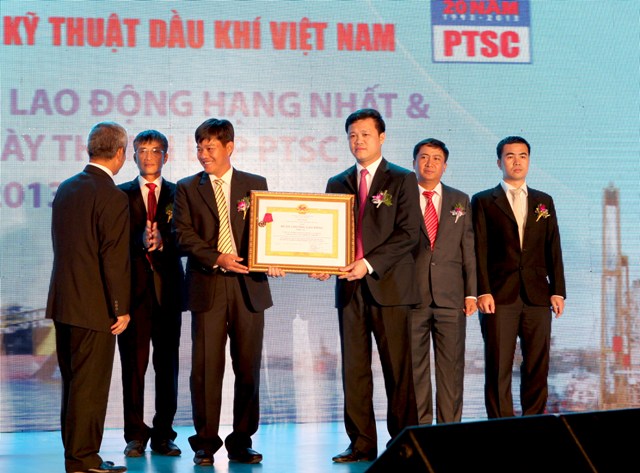 POS - vinh dự đón nhận Huân chương Lao động Hạng Ba do Đảng và Nhà nước trao tặng